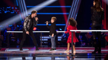David Bisbal canta &lsquo;Perd&oacute;n&rsquo; con Abel Bernal en las Batallas de &lsquo;La Voz Kids&rsquo;