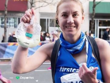 Una madre corre el maratón de Nueva York con un sacaleches y extrae medio litro para su bebé