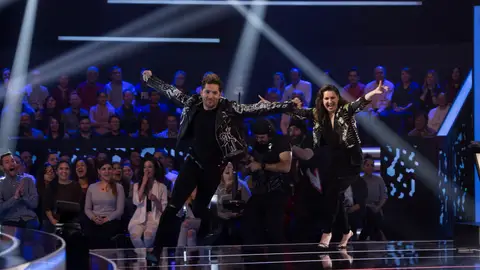 David Bisbal enfurece a Lolita Flores por ser el más rápido en pulsar el botón de robar en las Batallas de ‘La Voz Kids’ David Bisbal enfurece a Lolita Flores por ser el más rápido en pulsar el botón de robar en las Batallas de ‘La Voz Kids’