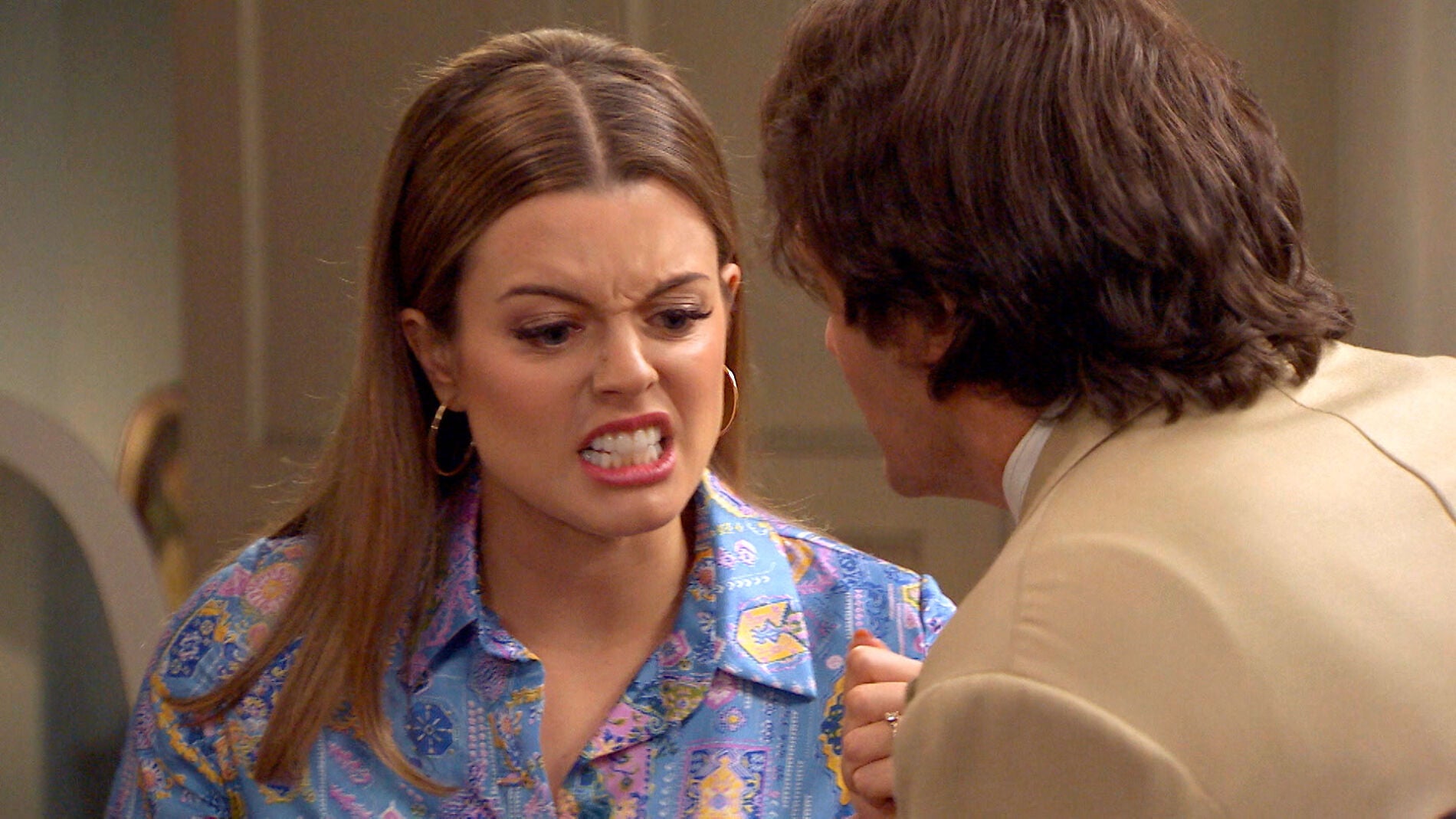 Lourdes ve a Jacobo como un monstruo tras creer que ha atacado a Luis