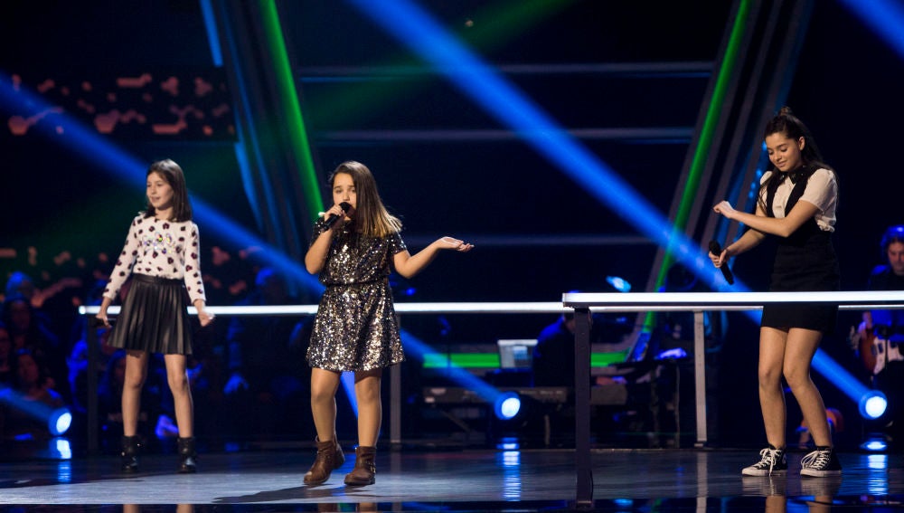 Saira Suárez, Elena Aguallo y Claudia Martínez cantan ‘Roar’ en las Batallas de ‘La Voz Kids’ 