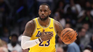LeBron James, durante un partido de los Lakers