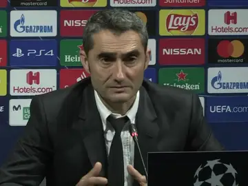 Valverde: "Griezmann se está adaptando, pero nos ayuda mucho en defensa" Valverde: "Griezmann se está adaptando, pero nos ayuda mucho en defensa"