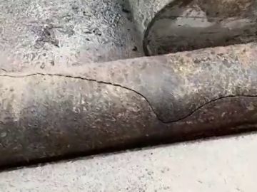 La rotura de una tubería deja sin agua a 25 mil vecinos en Getxo