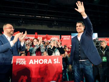 Pedro Sánchez en un acto de campaña 