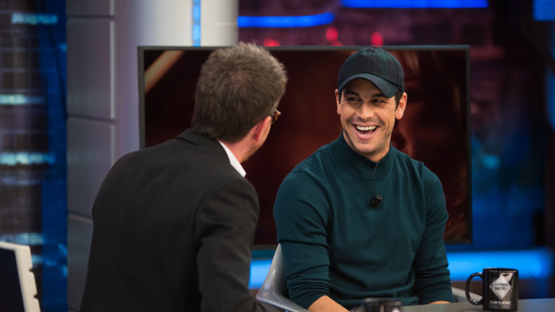 El sorprendente secreto que se esconde tras la gorra que Mario Casas luce en 'El Hormiguero 3.0'