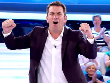 El aplaudido alegato de Arturo Valls: reivindica la ortografía y el escribir bien en '¡Ahora caigo!' El aplaudido alegato de Arturo Valls: reivindica la ortografía y el escribir bien en '¡Ahora caigo!'