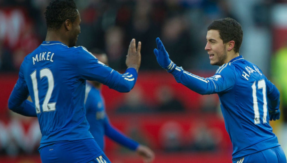 Mikel y Hazard en su etapa en el Chelsea