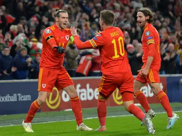 Aaron Ramsey y Gareth Bale celebran un gol ante Hungría Aaron Ramsey y Gareth Bale celebran un gol ante Hungría