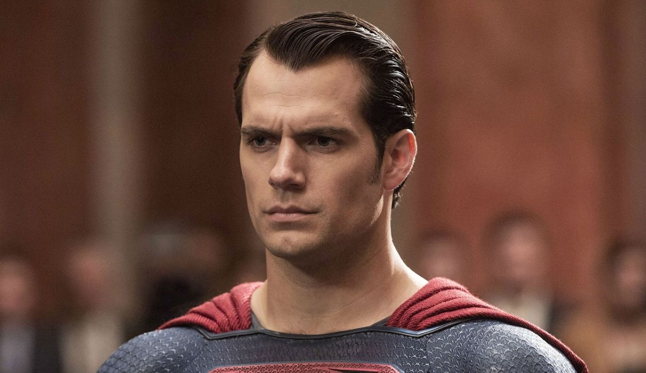 Henry Cavill como Superman