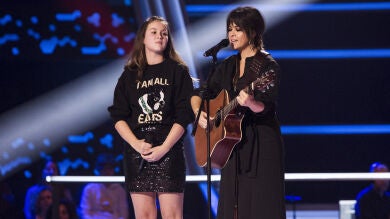 Vanesa Martín y María Expósito cantan ‘Inventas’ en los Asaltos de ‘La Voz Kids’
