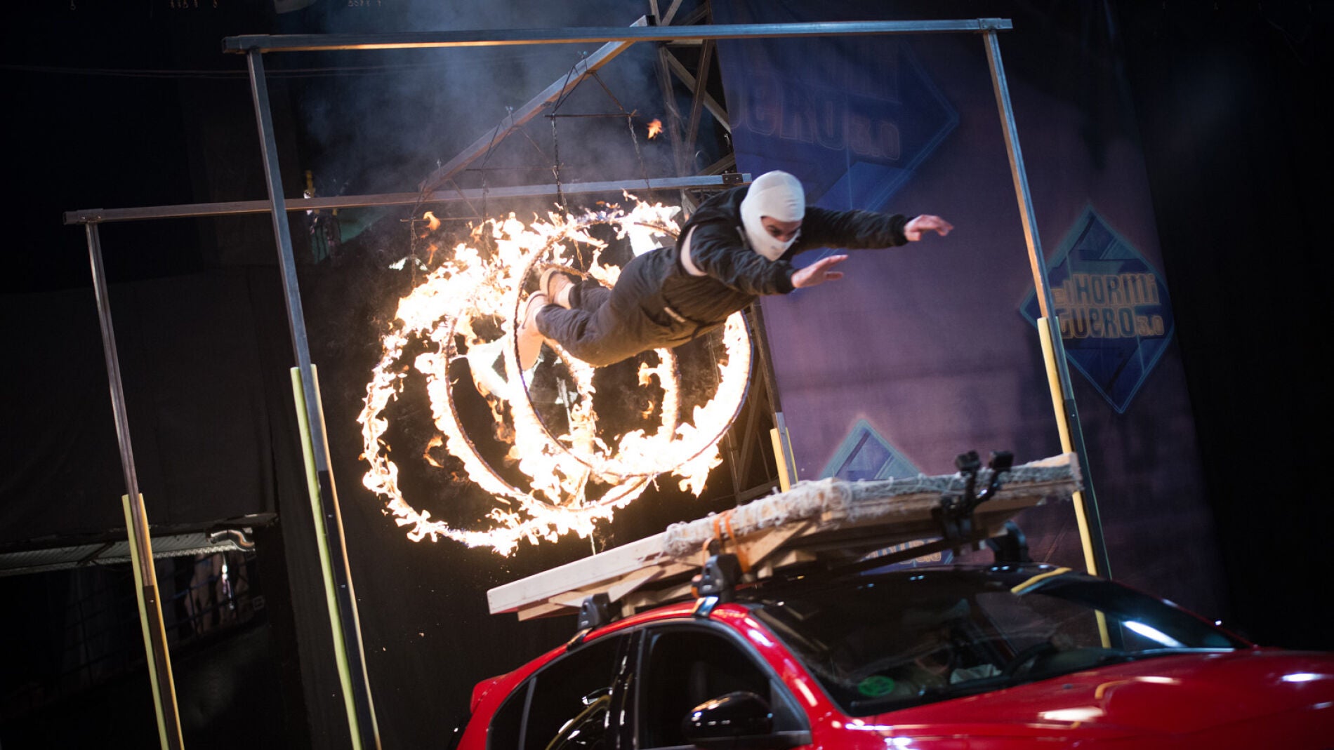 El homenaje de 'El Hormiguero 3.0' a los especialistas de cine con el reto m&aacute;s extremo 