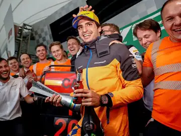 Carlos Sainz, tras haber logrado el podio. Carlos Sainz, tras haber logrado el podio.