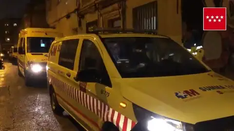 Muere una mujer tras ser apuñalada presuntamente por su hijo en Madrid Muere una mujer tras ser apuñalada presuntamente por su hijo en Madrid