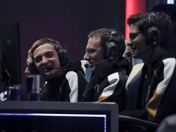 Los jugadores del equipo G2 ESports en una competición Los jugadores del equipo G2 ESports en una competición
