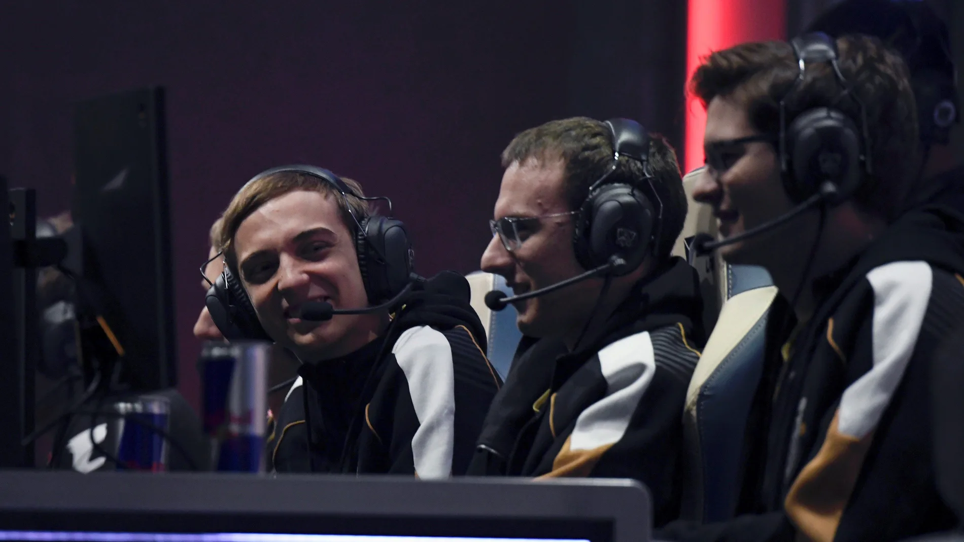 Los jugadores del equipo G2 ESports en una competición Los jugadores del equipo G2 ESports en una competición