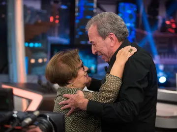 El conmovedor reencuentro entre José Luis Perales e Isabel, la protagonista de su historia viral El conmovedor reencuentro entre José Luis Perales e Isabel, la protagonista de su historia viral