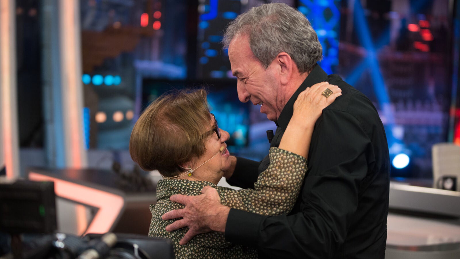 El conmovedor reencuentro entre José Luis Perales e Isabel, la protagonista de su historia viral 