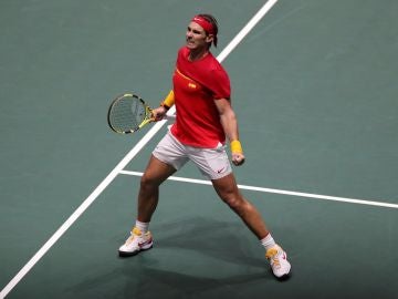 Rafa Nadal celebra un punto con España en la Copa Davis