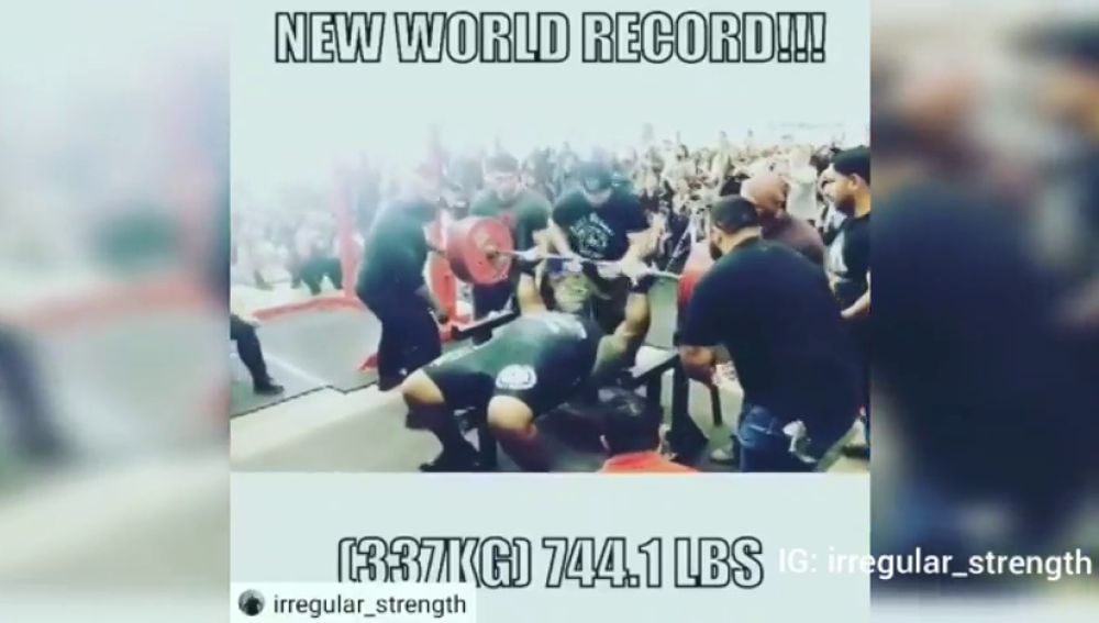 Julius Maddox bate su propio récord de levantamiento de peso 'bench press': ¡337 kilos sin ayudas!