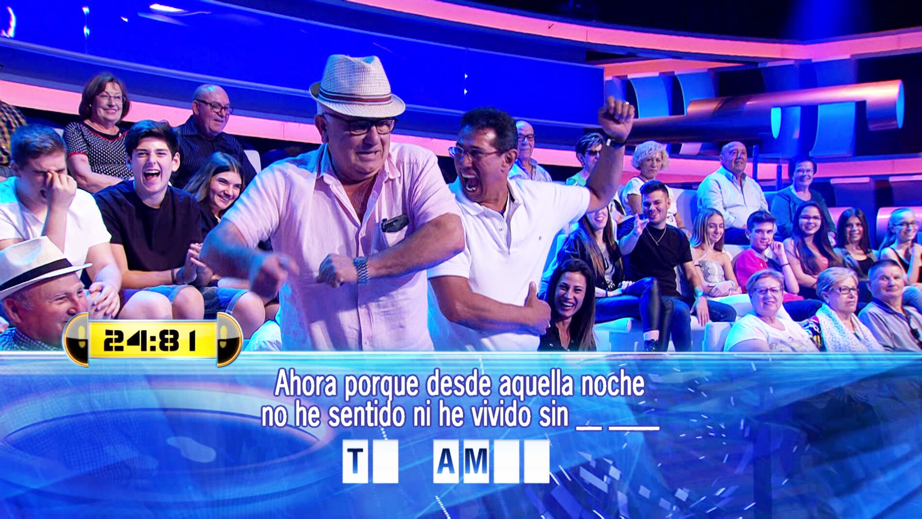 El plat&oacute; de '&iexcl;Ahora caigo!' se llena de ritmo con un incre&iacute;ble y divertido duelo de baile 