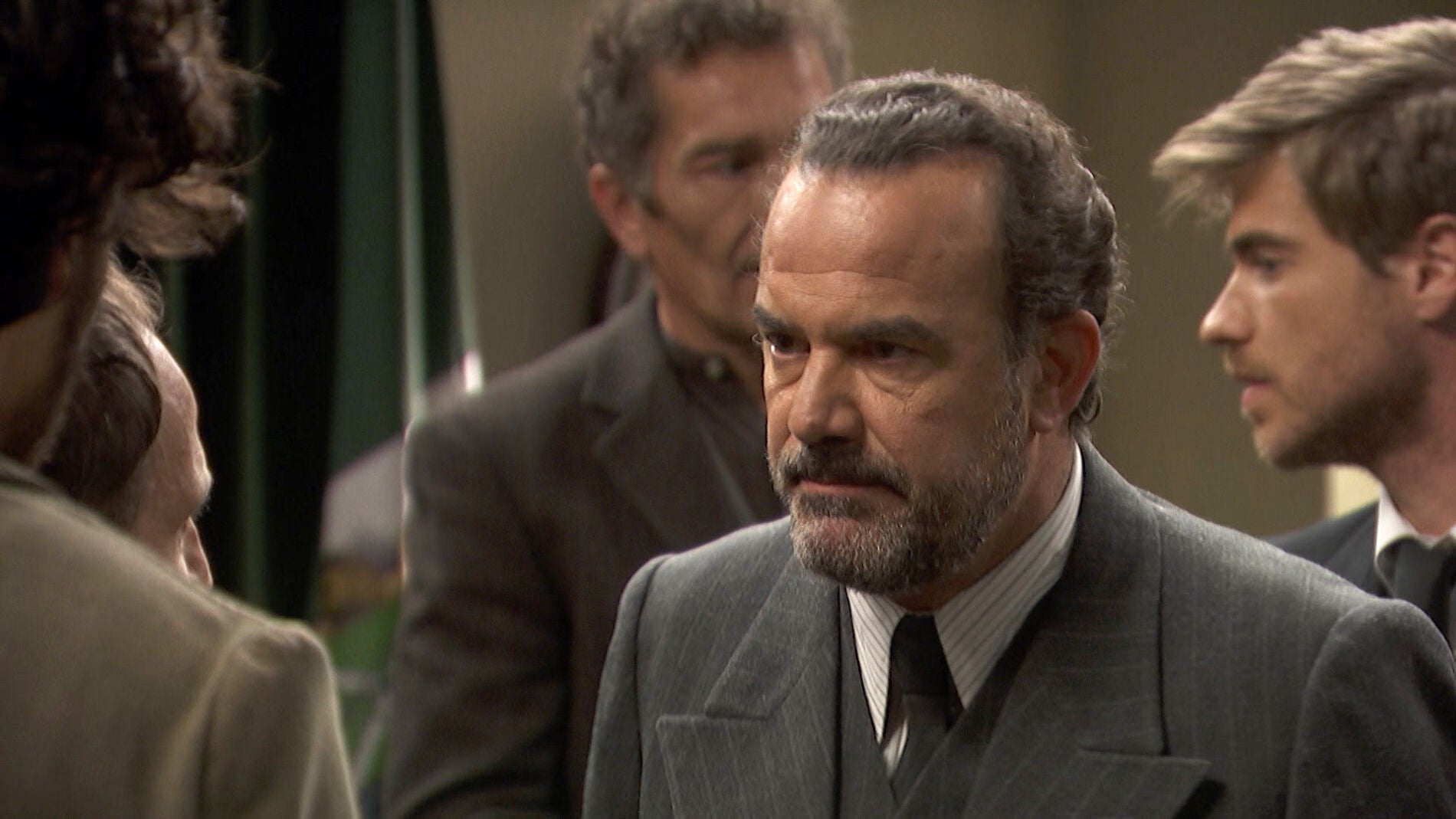 &lsquo;El secreto de Puente Viejo&rsquo;: Don Ignacio protege la vida de su mayor enemiga 