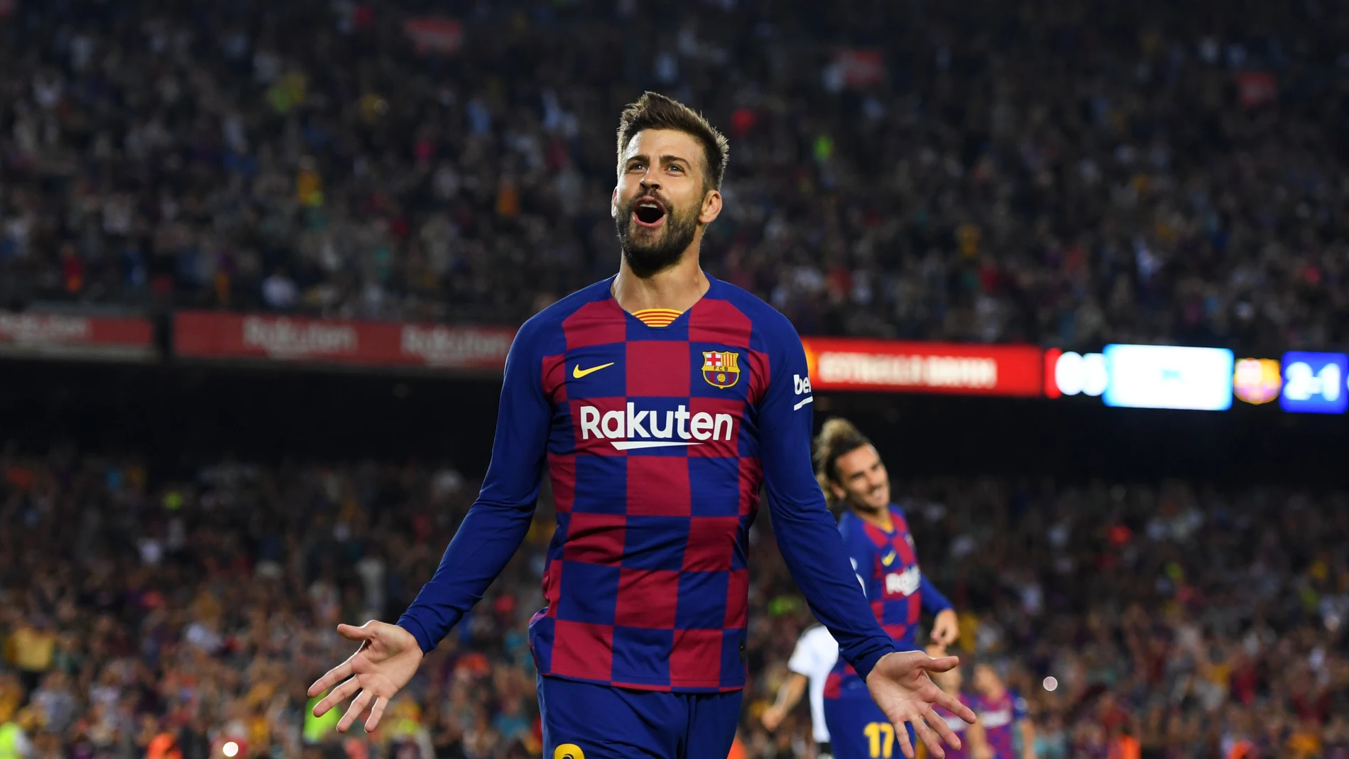 Gerard Piqué celebra un gol con el Barcelona Gerard Piqué celebra un gol con el Barcelona