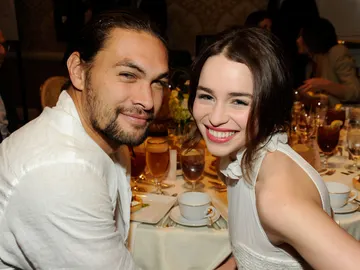 Emilia Clarke y Jason Momoa, Daenerys Targaryen y Khal Drogo en 'Juego de Tronos' Emilia Clarke y Jason Momoa, Daenerys Targaryen y Khal Drogo en 'Juego de Tronos'