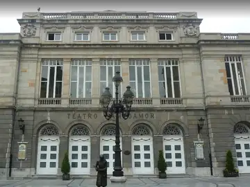 Fachada del Teatro Campoamor, de Oviedo. Fachada del Teatro Campoamor, de Oviedo.