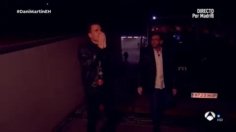 La reacción de Dani Martín a la sorpresa de 'El Hormiguero 3.0' en el Wanda Metropolitano con Koke La reacción de Dani Martín a la sorpresa de 'El Hormiguero 3.0' en el Wanda Metropolitano con Koke