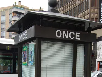 Imagen de archivo de un quiosco de la ONCE Imagen de archivo de un quiosco de la ONCE