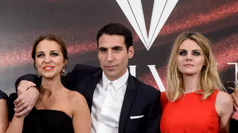 Amaia Salamanca, Paula Echevarría y Miguel Ángel Silvestre en 'Velvet' Amaia Salamanca, Paula Echevarría y Miguel Ángel Silvestre en 'Velvet'