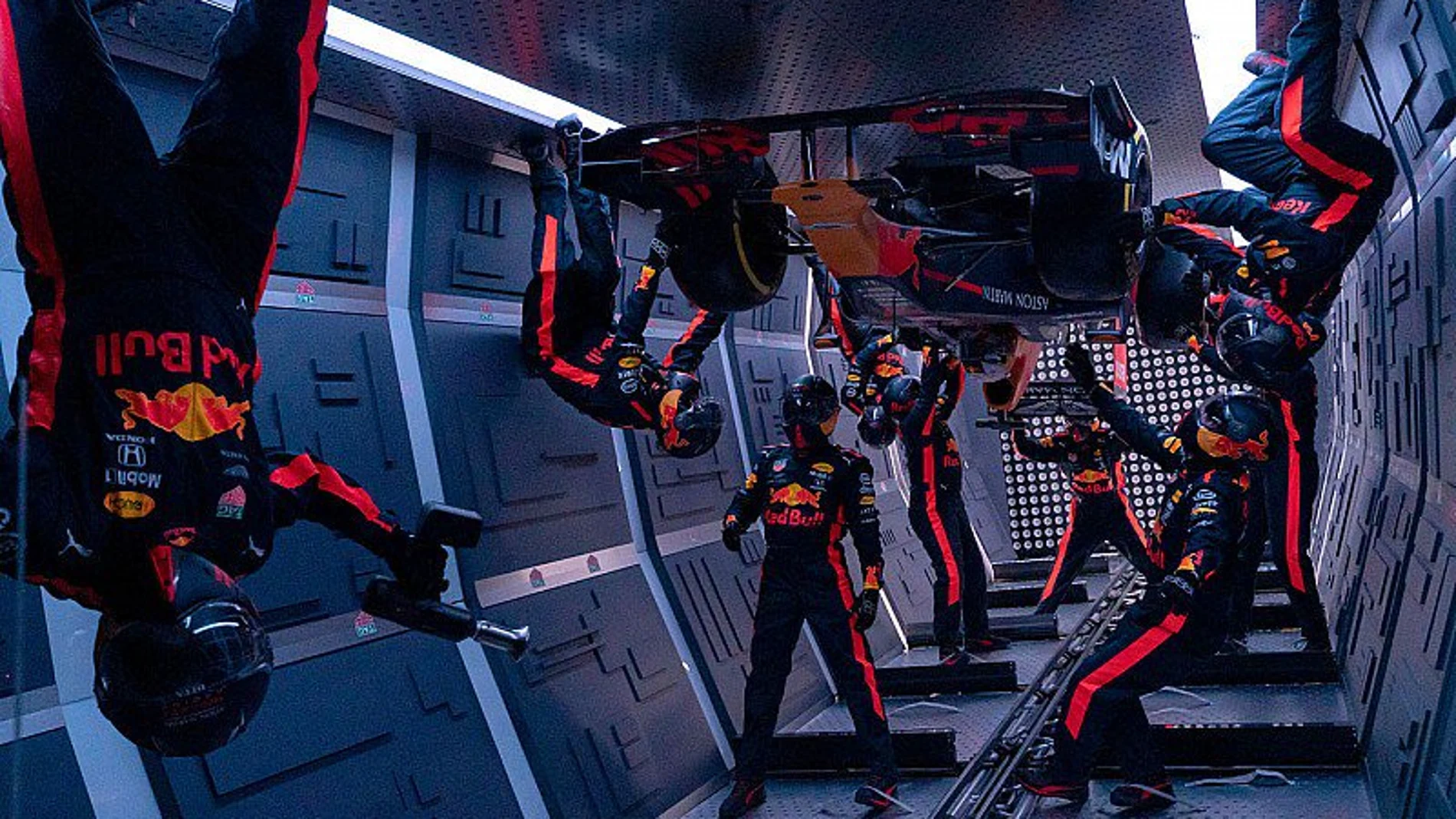 El increíble pit-stop de Red Bull sin gravedad El increíble pit-stop de Red Bull sin gravedad