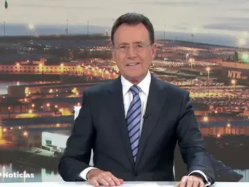 El chiste de Matías Prats sobre un reportero 'iluminado' El chiste de Matías Prats sobre un reportero 'iluminado'