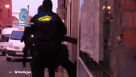 Desarticulan en Valencia una organización criminal dedicada a la trata de seres humanos y explotación de mujeres Desarticulan en Valencia una organización criminal dedicada a la trata de seres humanos y explotación de mujeres