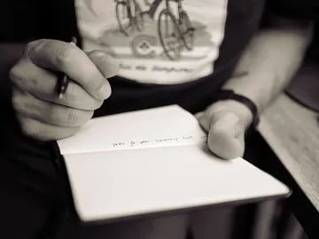 Escribiendo una carta Escribiendo una carta