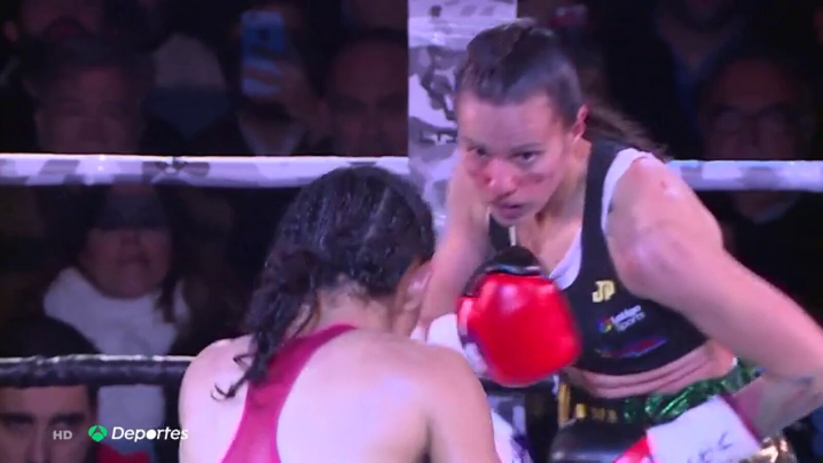 Joana Pastrana, tras caer en su camino hacía el título Mundial de peso mínimo: 