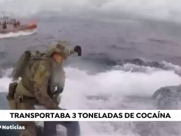 Interceptan un submarino con 3.000 kilos de cocaína en las costas gallegas