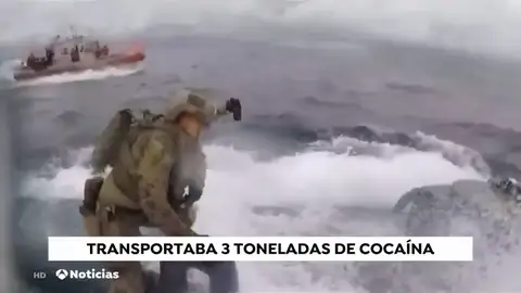 Interceptan un submarino con 3.000 kilos de cocaína en las costas gallegas Interceptan un submarino con 3.000 kilos de cocaína en las costas gallegas