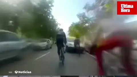 Detenida una mujer por atropellar a tres ciclistas y darse a la fuga en Palma de Mallorca Detenida una mujer por atropellar a tres ciclistas y darse a la fuga en Palma de Mallorca
