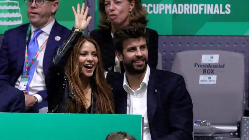 Gerard Piqué, con Shakira en la Copa Davis. Gerard Piqué, con Shakira en la Copa Davis.