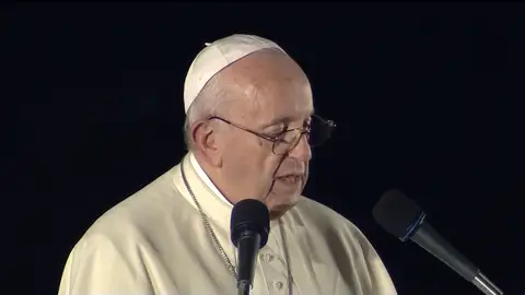 El Papa Francisco se recupera de su operación de colon y ofrece una misa desde el hospital El Papa Francisco se recupera de su operación de colon y ofrece una misa desde el hospital