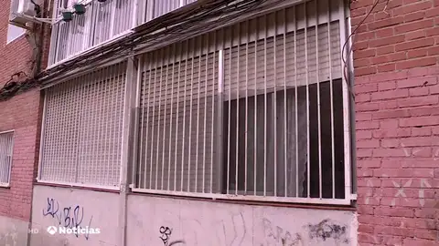 La joven que okupó la casa de su propio abuelo alega que "los alquileres en Madrid están muy caros" La joven que okupó la casa de su propio abuelo alega que "los alquileres en Madrid están muy caros"