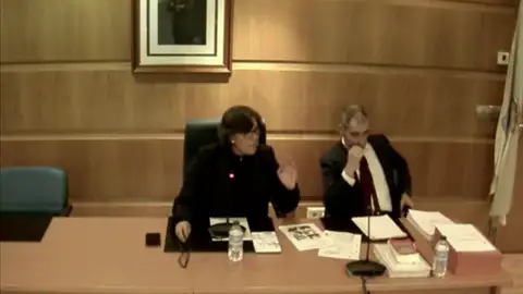 La alcaldesa de O Porriño llama "cabrón" al líder de la oposición La alcaldesa de O Porriño llama "cabrón" al líder de la oposición