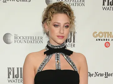 Lili Reinhart en los Gotham Awards Lili Reinhart en los Gotham Awards