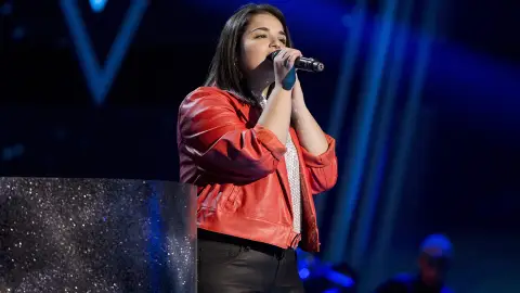 Paola Casas canta ‘Vuelvo a verte’ en la Semifinal de ‘La Voz Kids’ Paola Casas canta ‘Vuelvo a verte’ en la Semifinal de ‘La Voz Kids’
