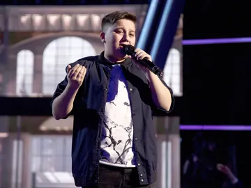 Chavito canta ‘Uno x uno’ en la Semifinal de ‘La Voz Kids’ Chavito canta ‘Uno x uno’ en la Semifinal de ‘La Voz Kids’