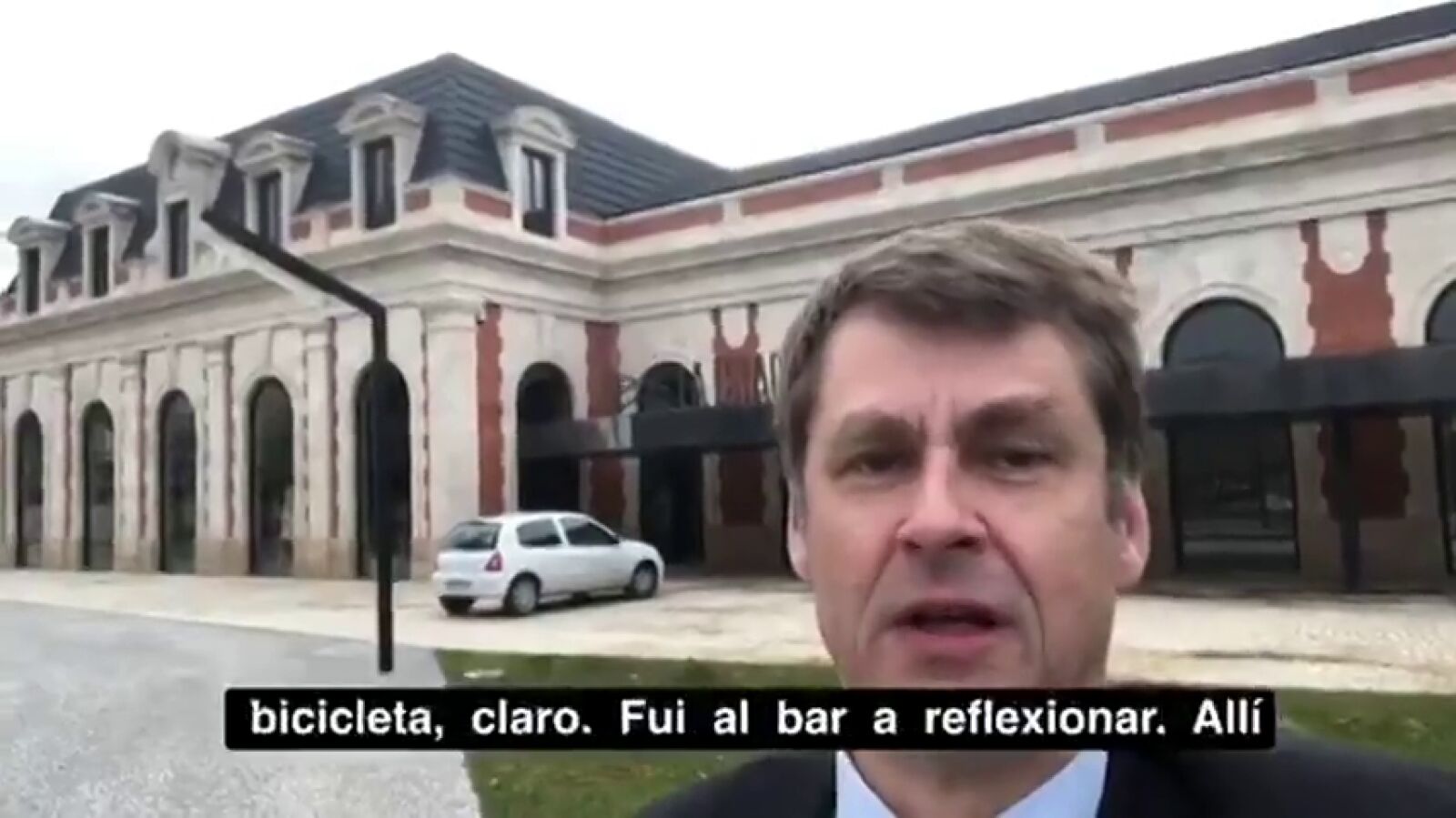 ¿Sabes quién es Lourdes Arnaiz? El embajador de Reino Unido la busca
