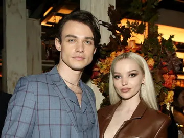 Thomas Doherty y Dove Cameron Thomas Doherty y Dove Cameron