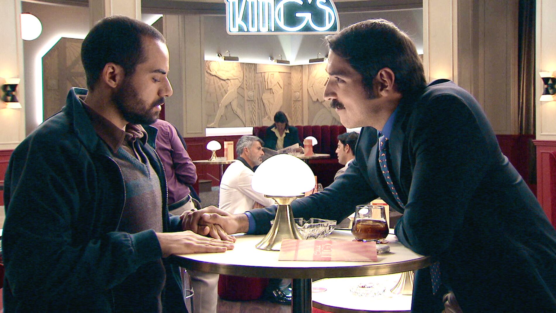 Luis se enfrenta a su pasado pero es incapaz de perdonar